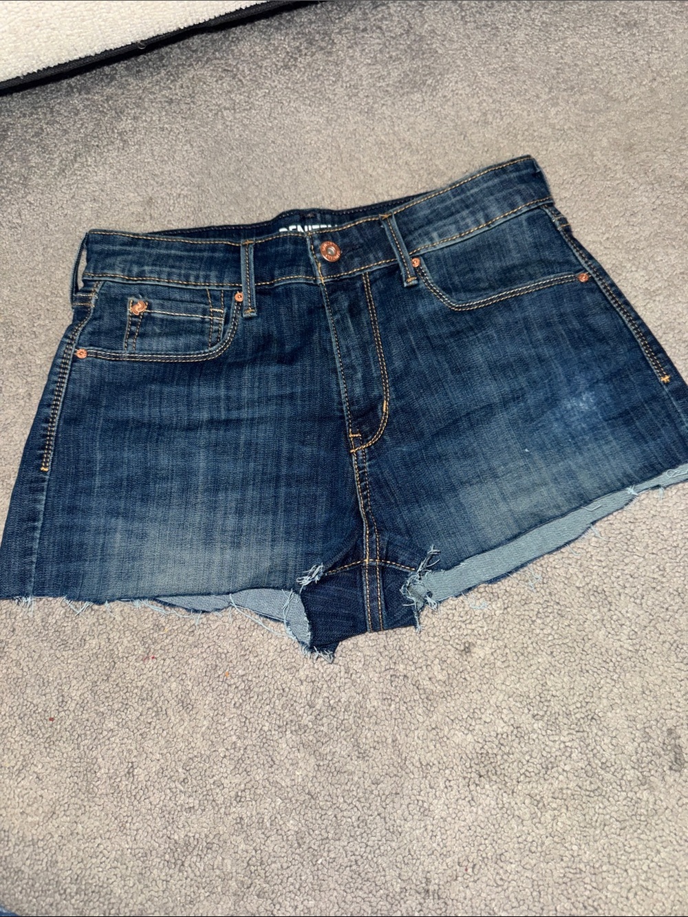 Denizen from LEVIS Dark Wash Denim High Rise Shorts - Women Size 4 W27